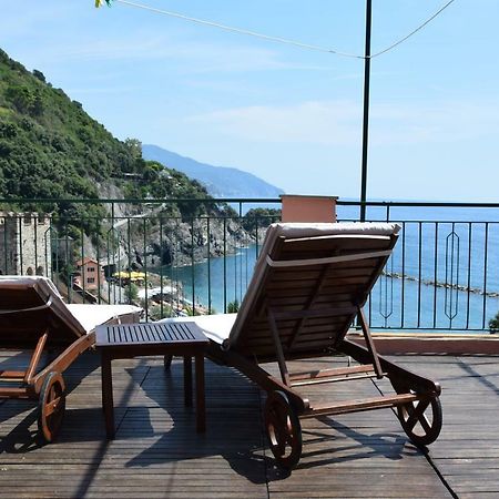 Apt. With An Exciting View モンテロッソ・アル・マーレ エクステリア 写真
